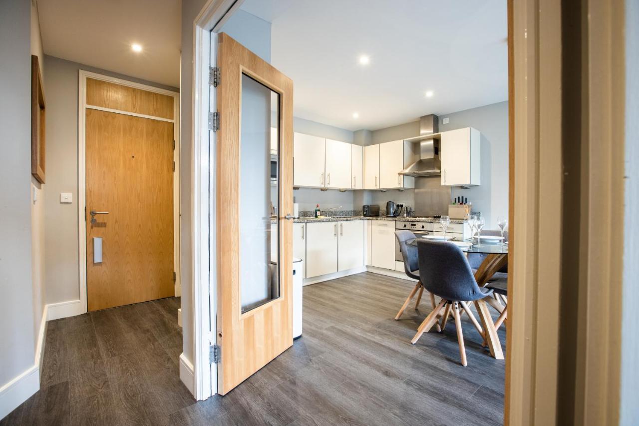 Urban Living'S - The Wren Beautiful City Centre Apartment With Parking Oksford Zewnętrze zdjęcie