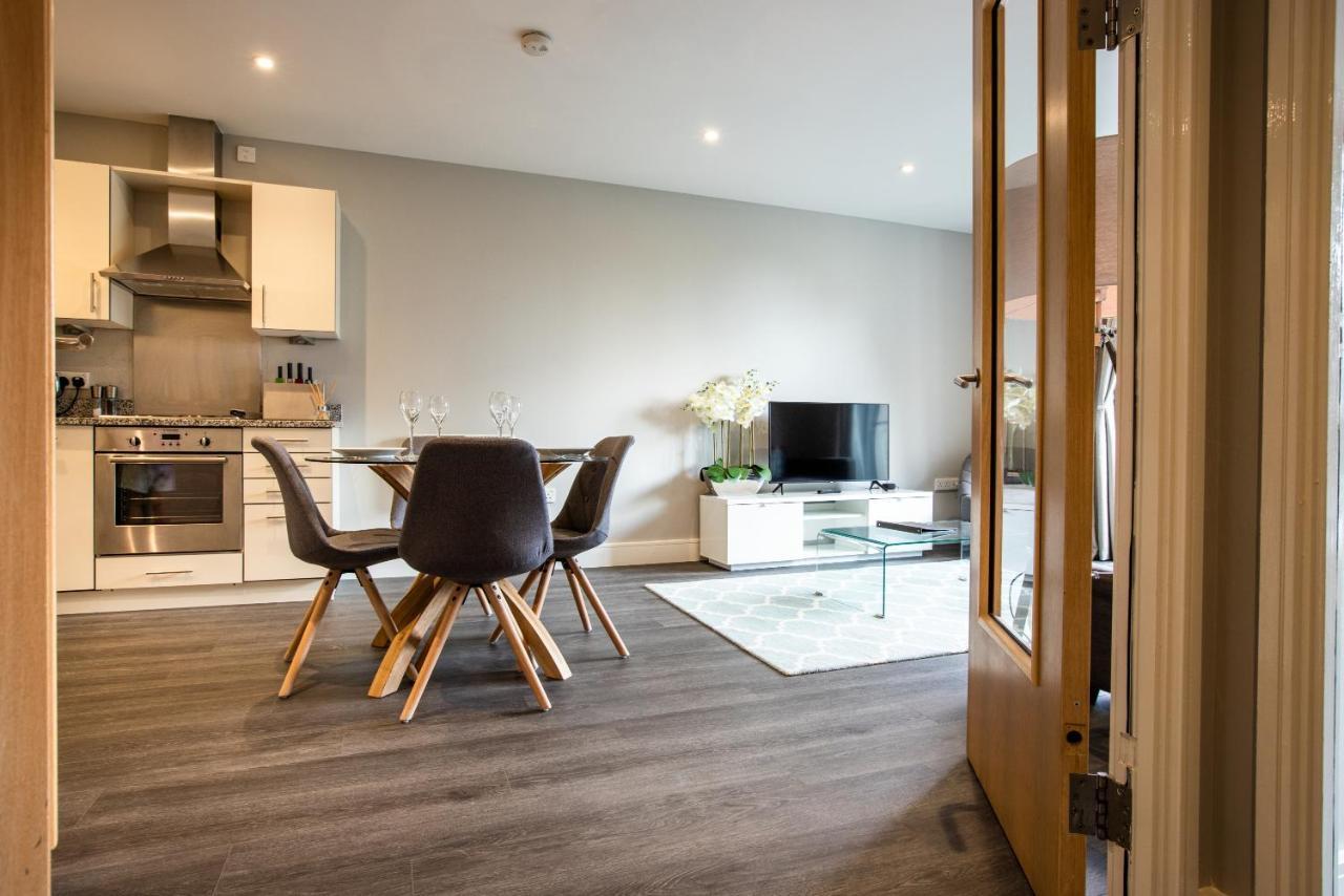 Urban Living'S - The Wren Beautiful City Centre Apartment With Parking Oksford Zewnętrze zdjęcie